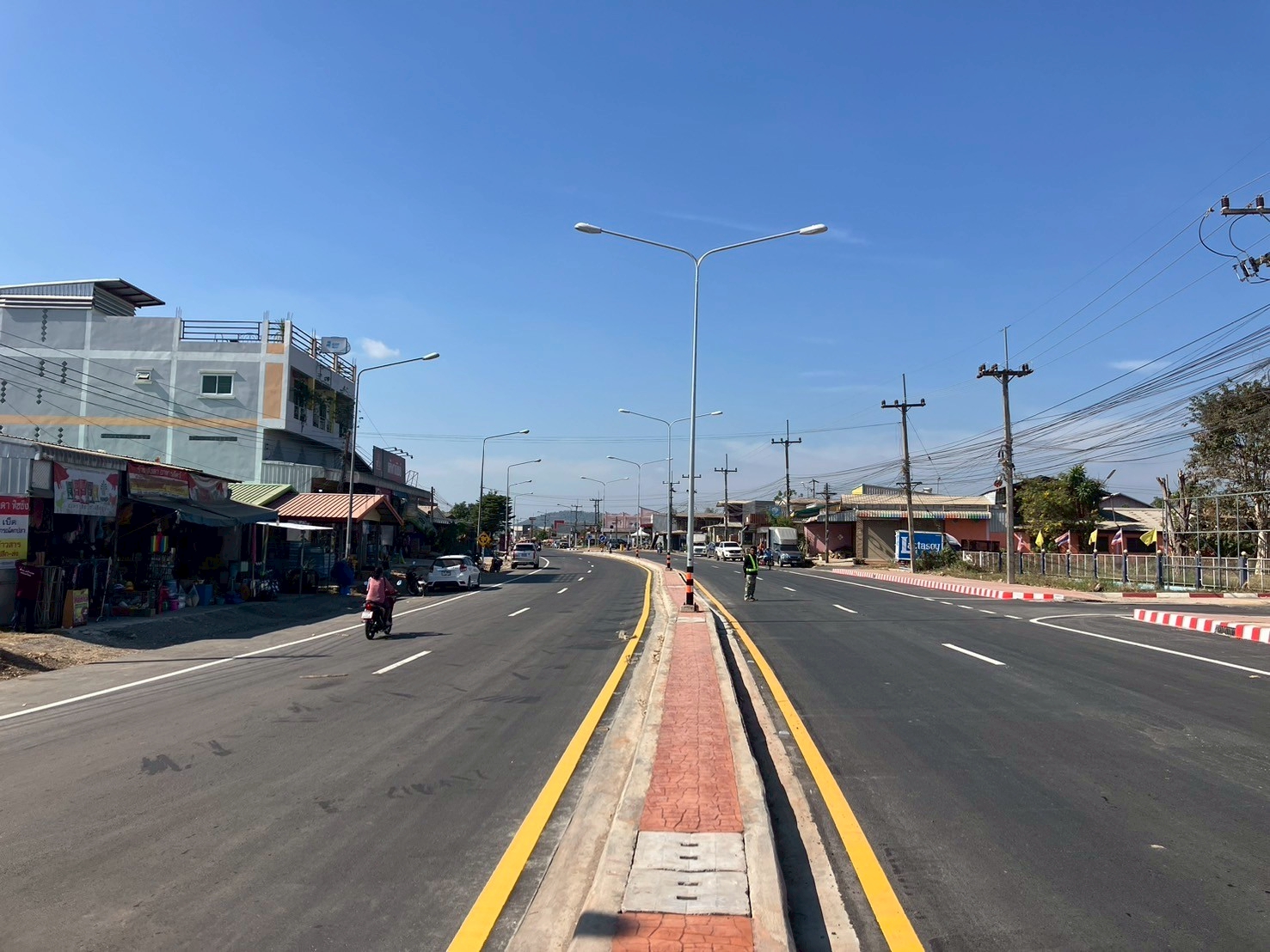 ติดตั้งโครงสร้าง