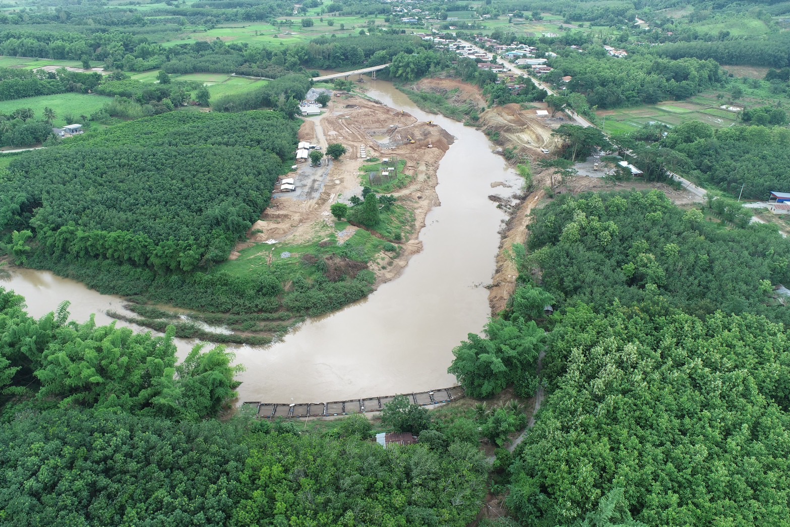 ระหว่างดำเนินการ