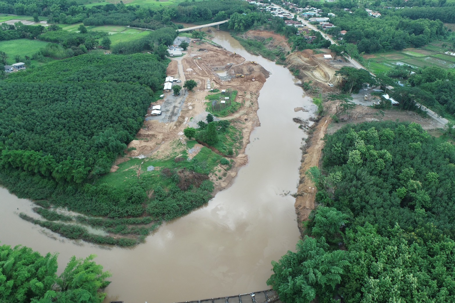 ระหว่างดำเนินการ